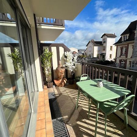 Appartement Hyper Centre De Cabourg Avec Balcon Екстериор снимка